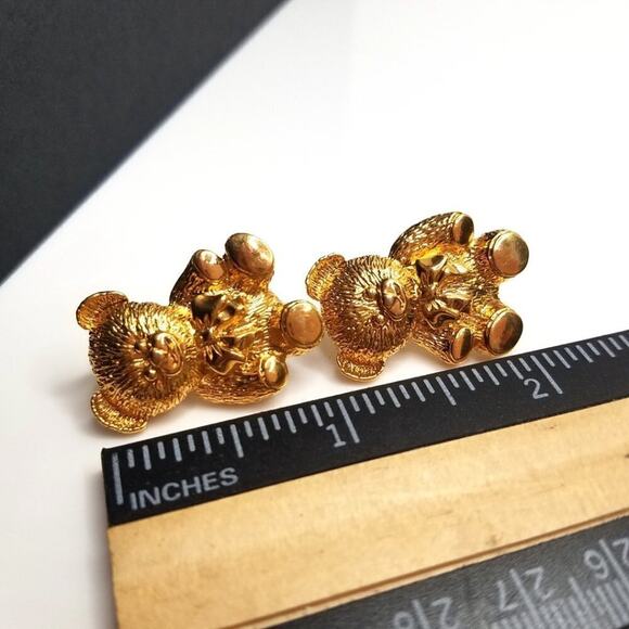 Vintage Teddy Bear Clip Gold Tone Earrings, 1 1/8 Inches - Picture 6 of 9